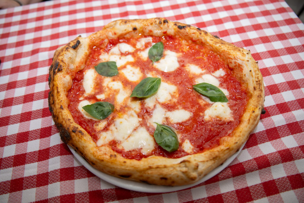 Foto de la maravillosa pizza de Totò e Peppino