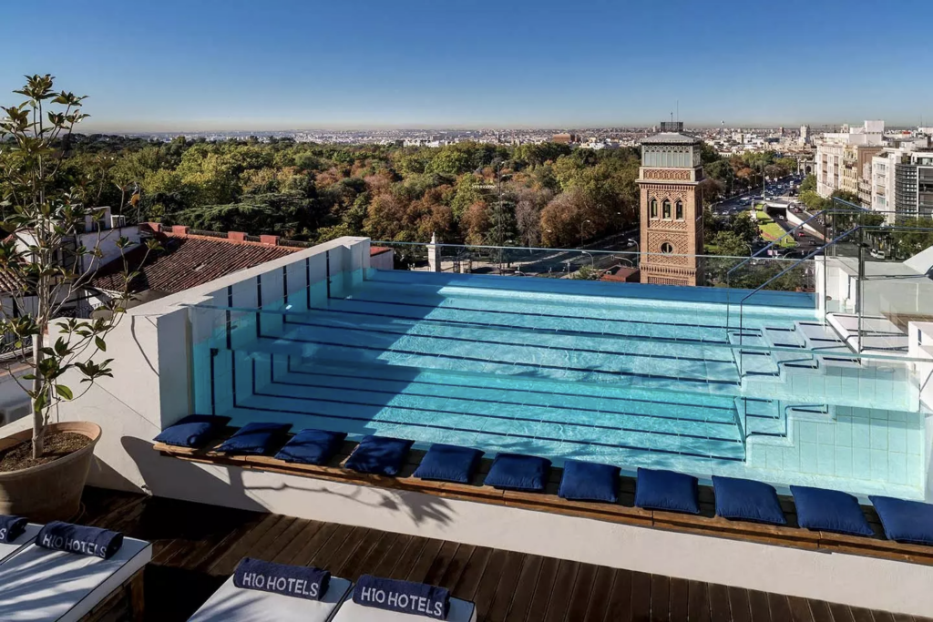 Otra de las cinco piscinas Dónde ir en Madrid 